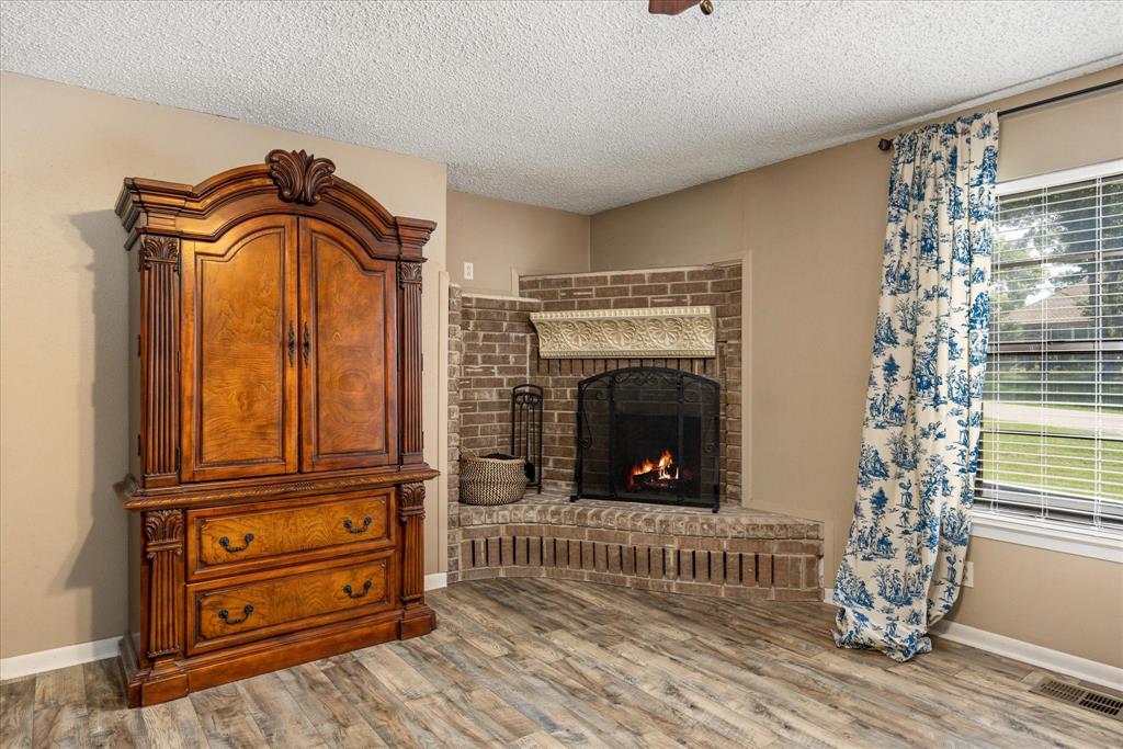 Decordova Bend Estate - Residential