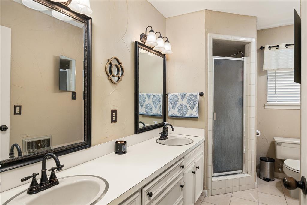 Decordova Bend Estate - Residential