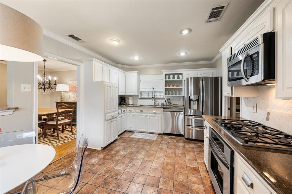 White Rock North 06 Instl - Residential