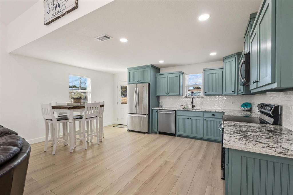 Simmons Shores - Residential