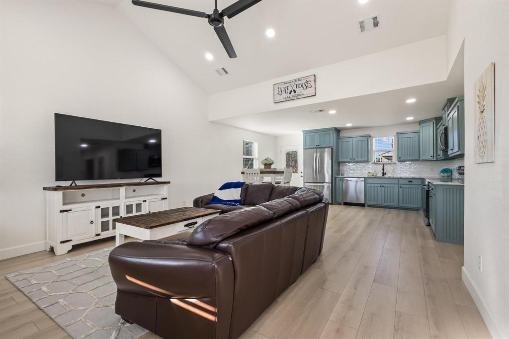 Simmons Shores - Residential