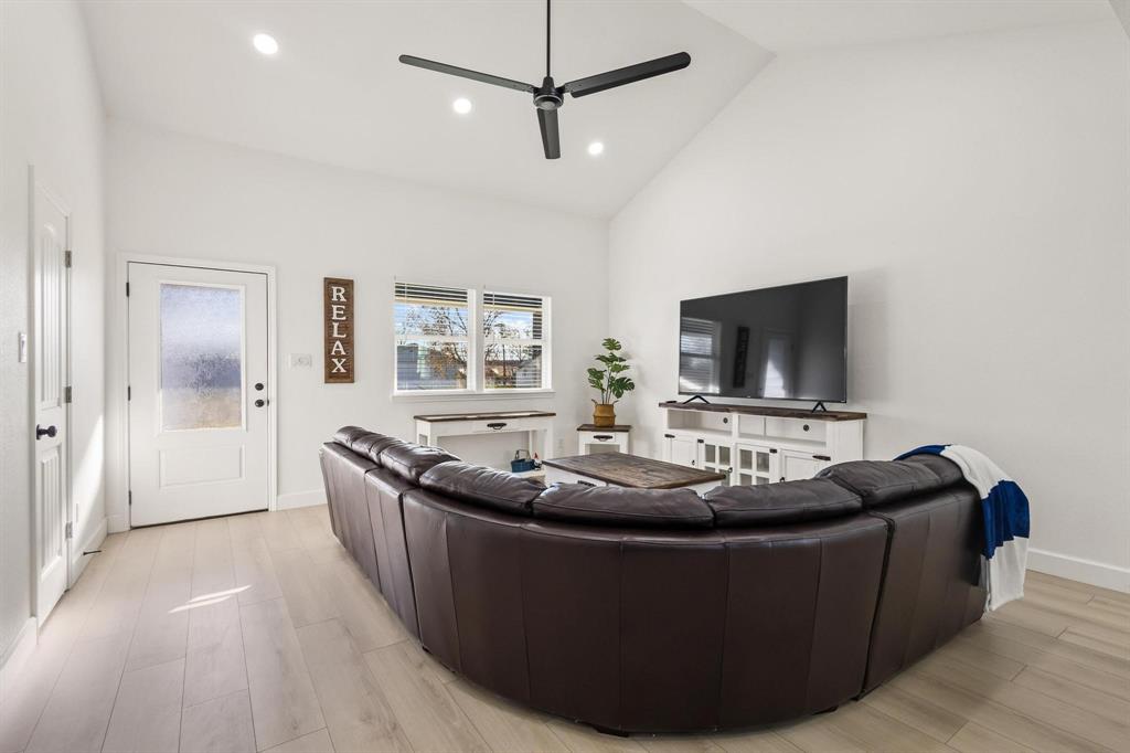 Simmons Shores - Residential