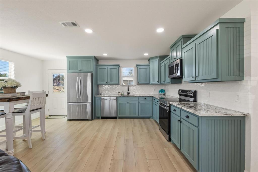 Simmons Shores - Residential