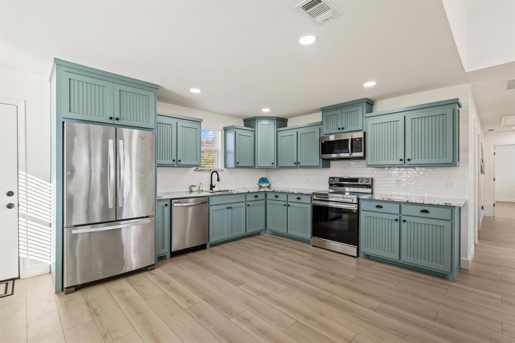 Simmons Shores - Residential