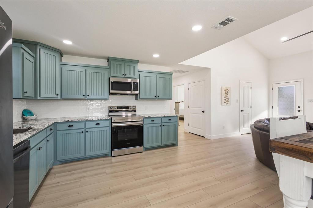 Simmons Shores - Residential