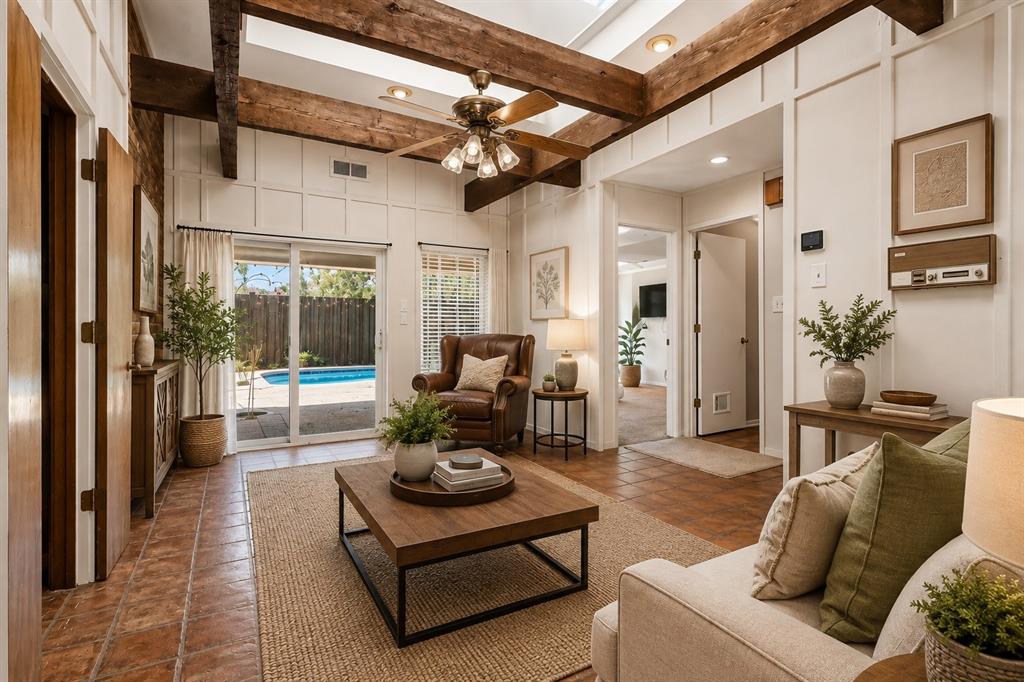 3233 Chimneyrock Drive