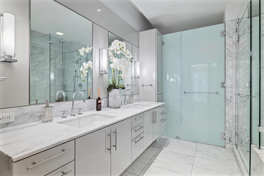 Museum Tower Condo - Residential