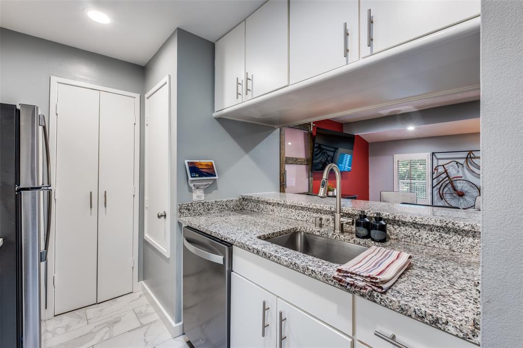 4231-4233 Travis Ave Condos - Residential