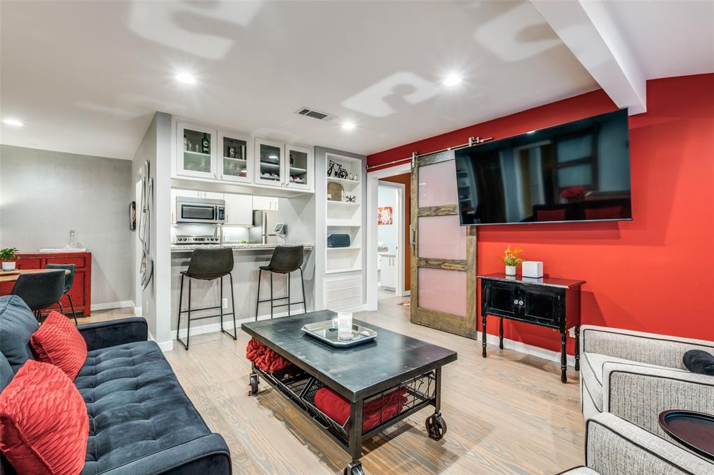 4231-4233 Travis Ave Condos - Residential