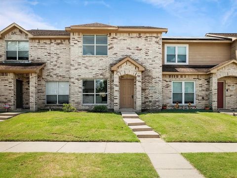 2305 Homewood Lane Grand Prairie TX 75050
