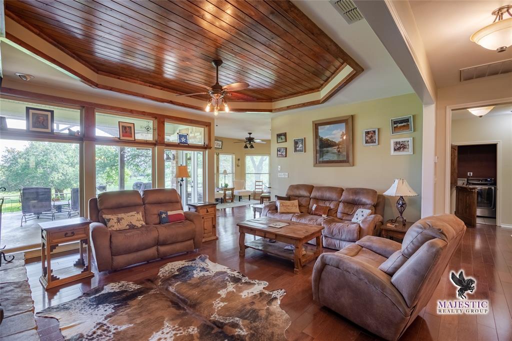 A0359 HARGRAVE JOHN & A0990 R F NESBITT - Residential