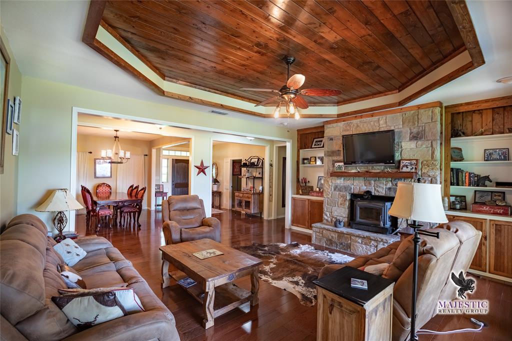 A0359 HARGRAVE JOHN & A0990 R F NESBITT - Residential