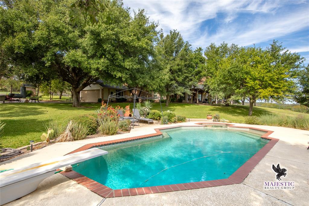 A0359 HARGRAVE JOHN & A0990 R F NESBITT - Residential