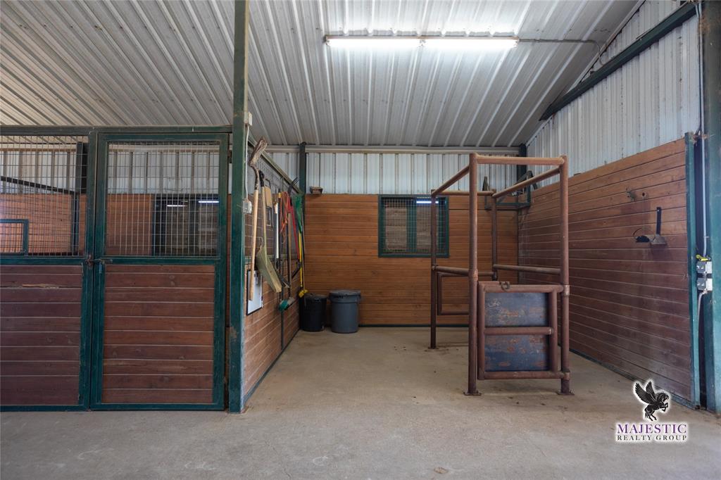 A0359 HARGRAVE JOHN & A0990 R F NESBITT - Residential