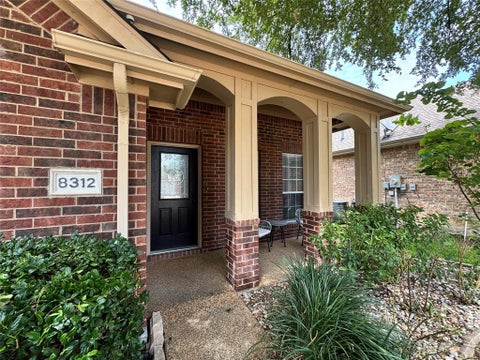Photo of 8312 Riverwalk Trail, McKinney, TX 75070 (MLS # 21371626)