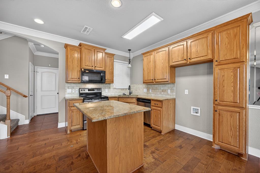 Townhomes Of Camp Wisdom - Residential