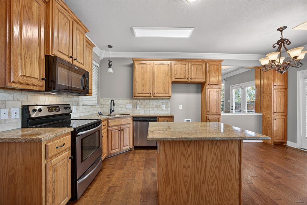 Townhomes Of Camp Wisdom - Residential