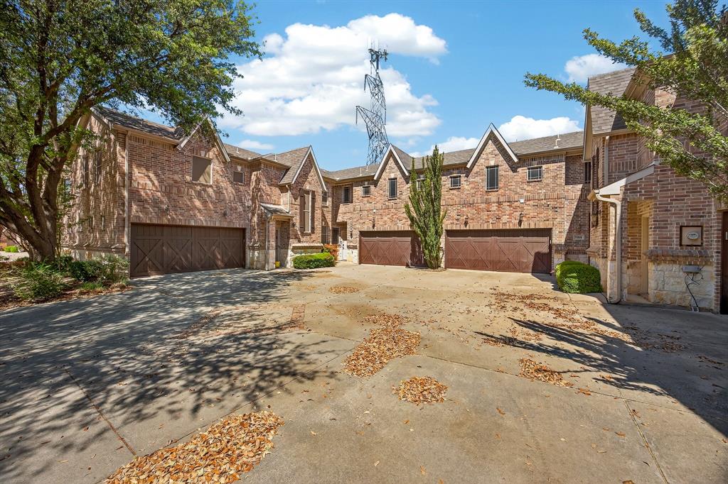 Townhomes Of Camp Wisdom - Residential