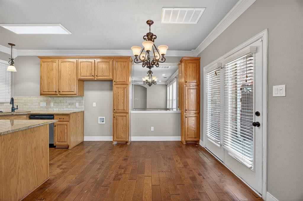 Townhomes Of Camp Wisdom - Residential