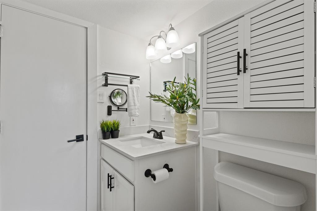 Throckmorton Place Condo - Residential