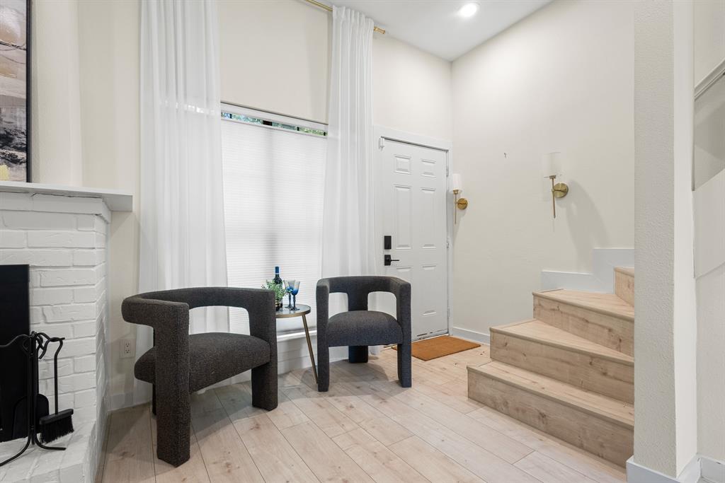 2806 Knight Street 103