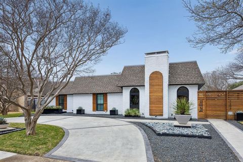 7205 Claybrook Drive Dallas TX 75231