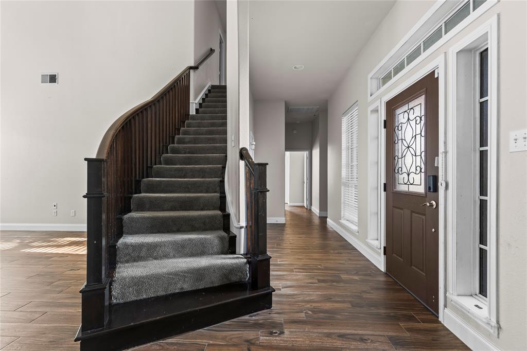 5517 Greenview Court