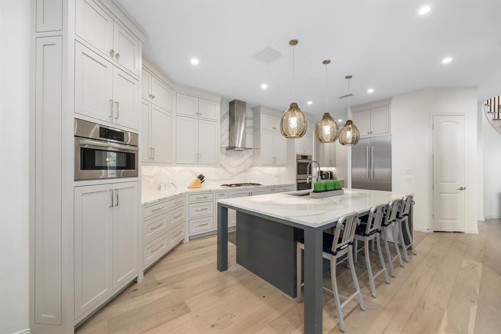 2689 Dearborn Lane