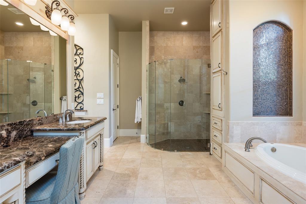 Royal Crest - Residential