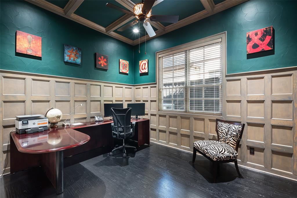 Royal Crest - Residential