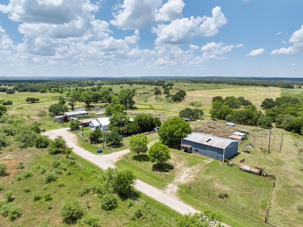 8 SW Poteet Road