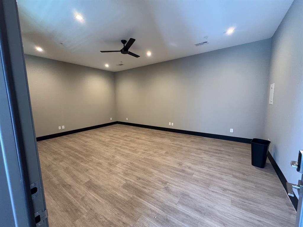 MOORE-THORNTON & CO ADDITION BLOCK 21 LOT 1R - Commercial Lease