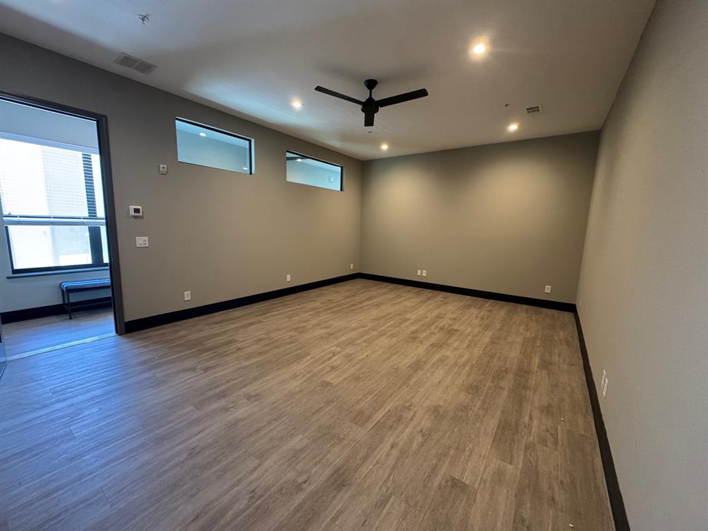 MOORE-THORNTON & CO ADDITION BLOCK 21 LOT 1R - Commercial Lease