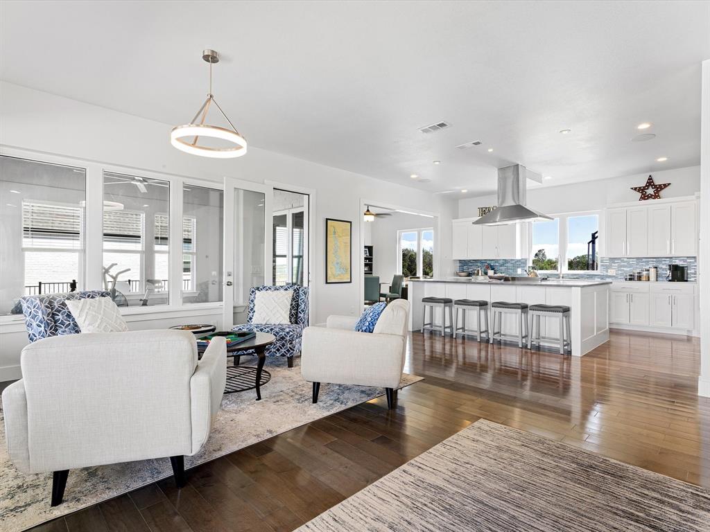 Laguna Bay - Residential