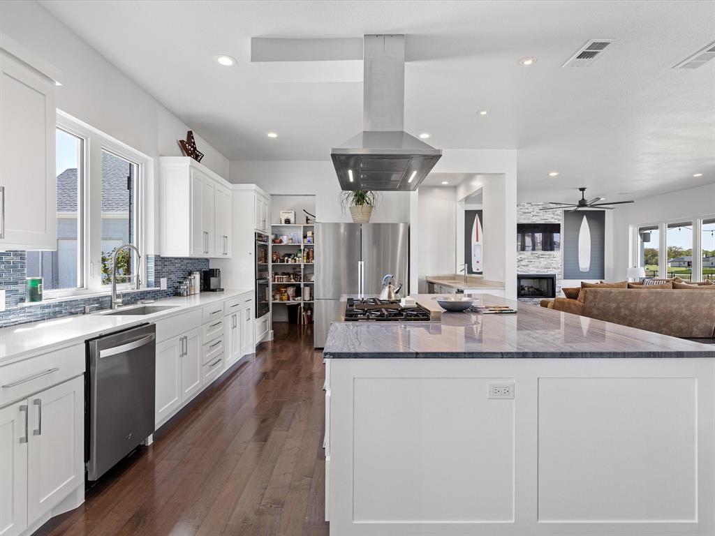 Laguna Bay - Residential