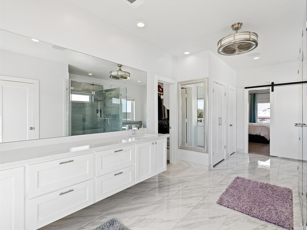 Laguna Bay - Residential