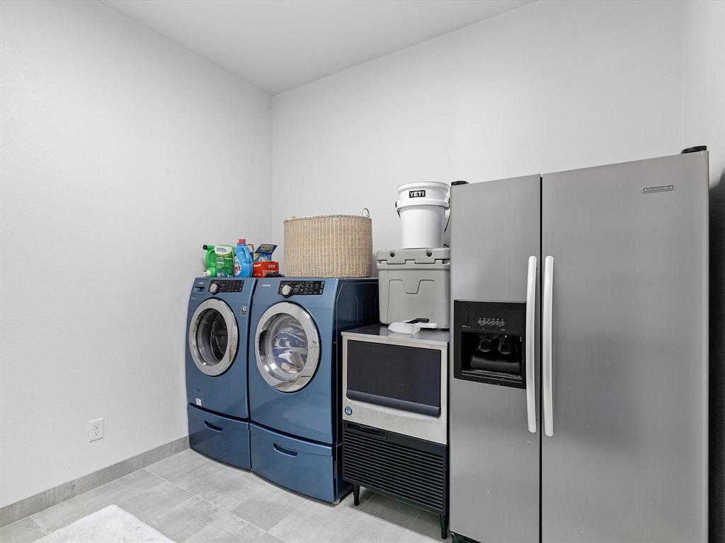 Laguna Bay - Residential