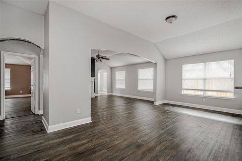 1001 Benjamin Drive Burleson TX 76028