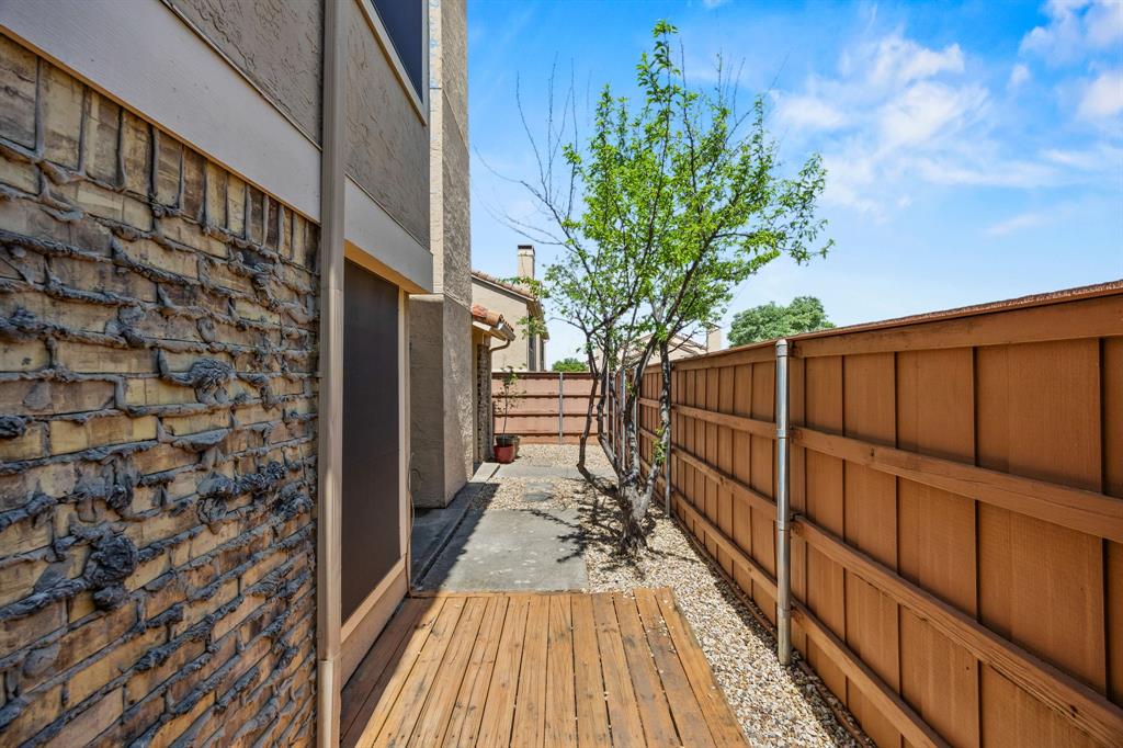 4241 Madera Road 4