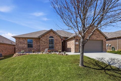 3709 Meadowtrail Lane Denton TX 76207