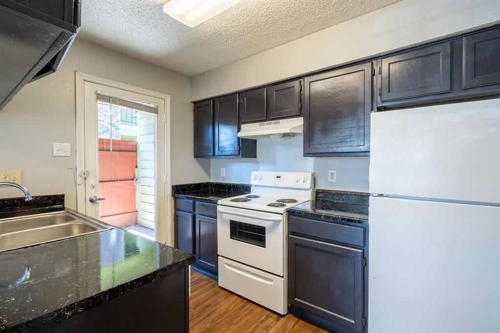 La Prada Place - Residential Lease