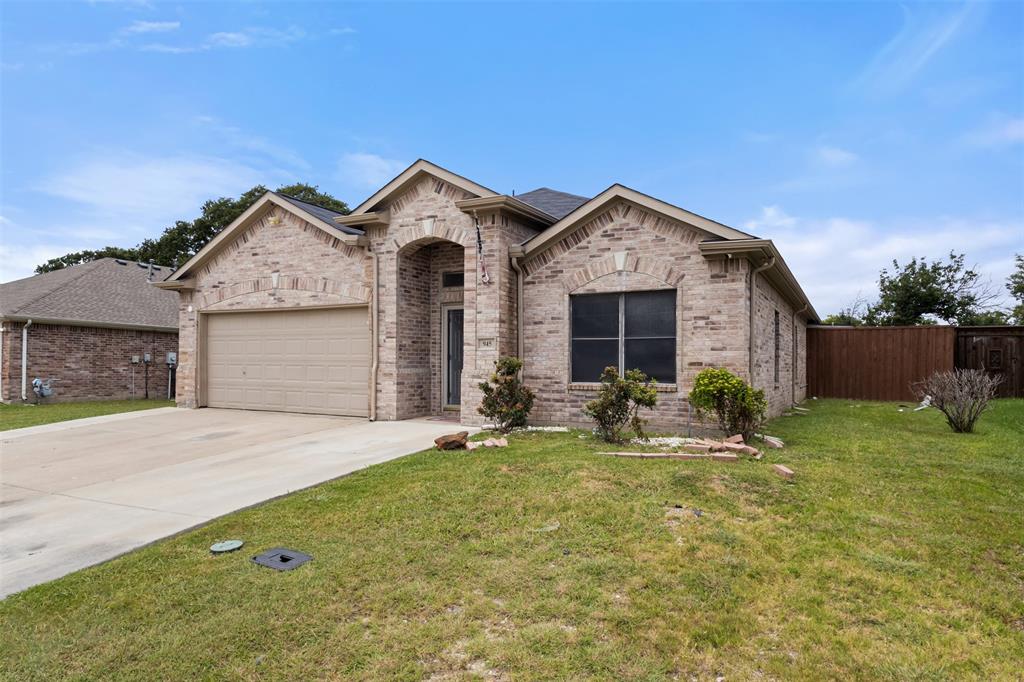 945 Hannah Way