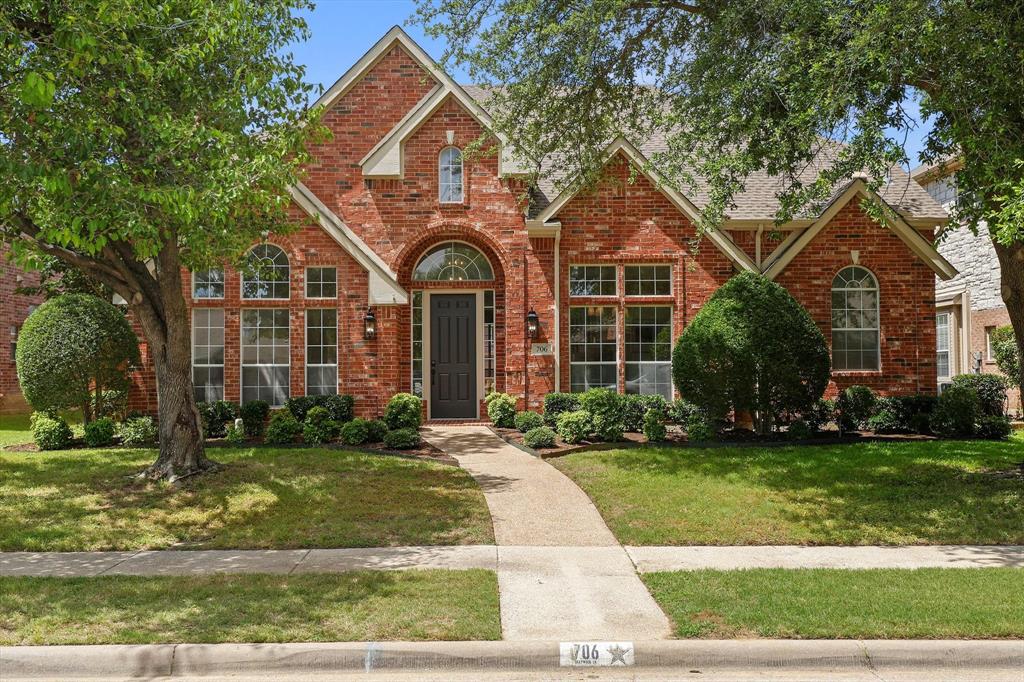 706 Graywood Lane