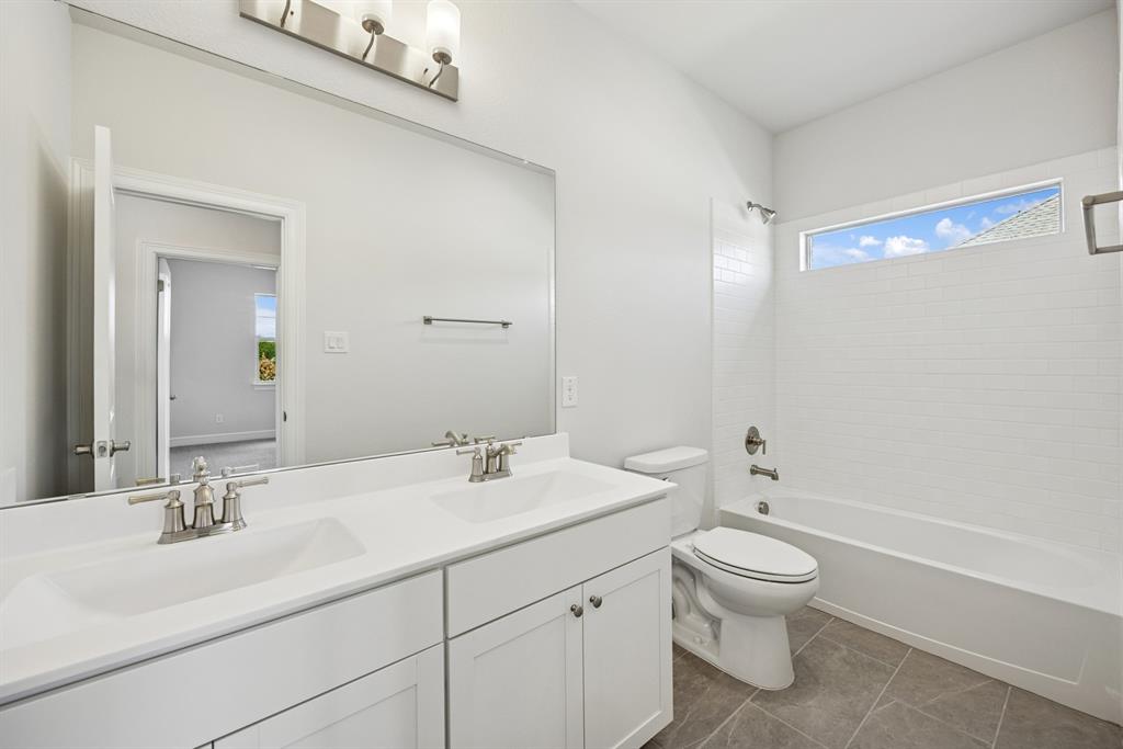 Lincoln Pointe - Residential