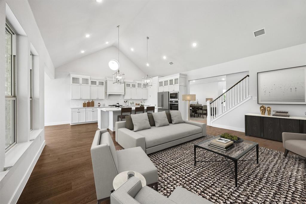 Lincoln Pointe - Residential