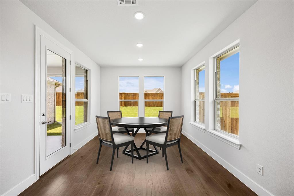 Lincoln Pointe - Residential