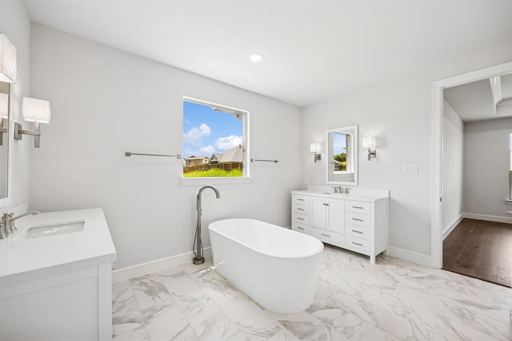 Lincoln Pointe - Residential