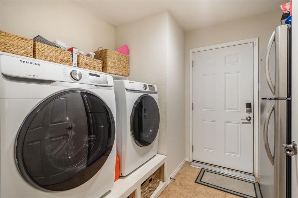 The Cascades At The Legends Ph - Residential Lease