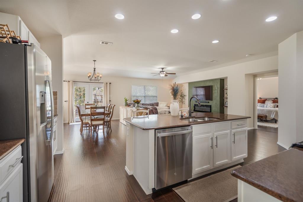 The Cascades At The Legends Ph - Residential Lease