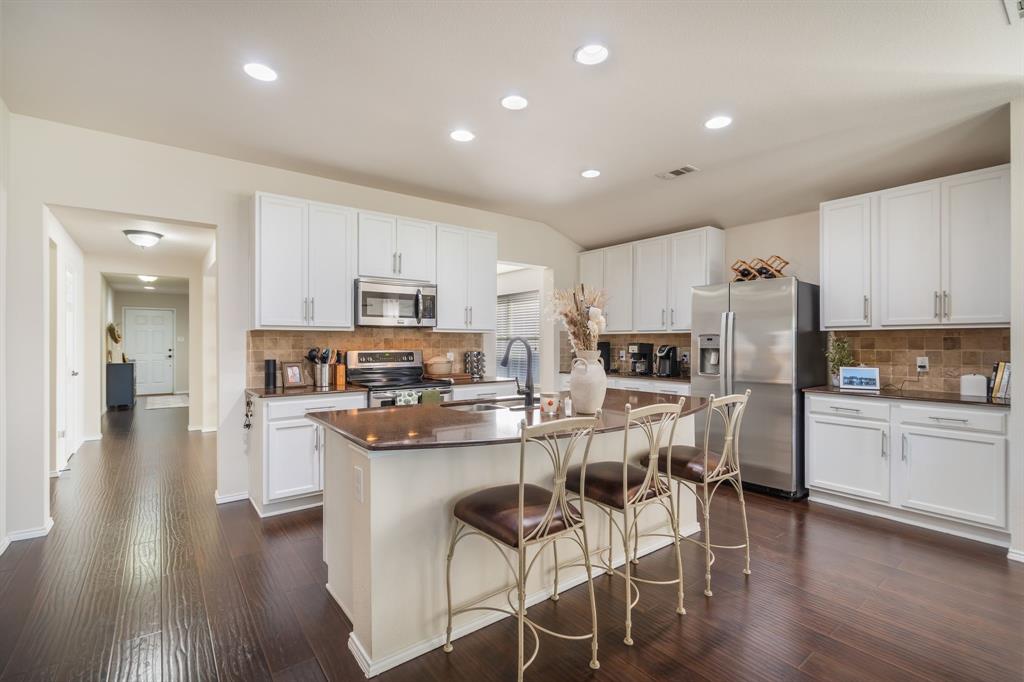 The Cascades At The Legends Ph - Residential Lease